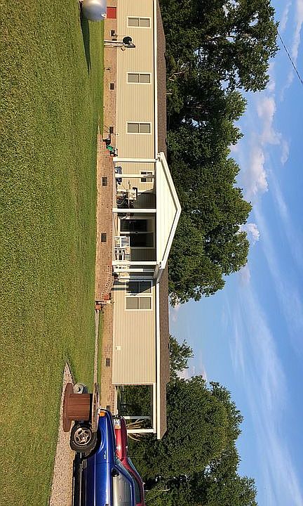 2nd image of 300 Taylor Rd