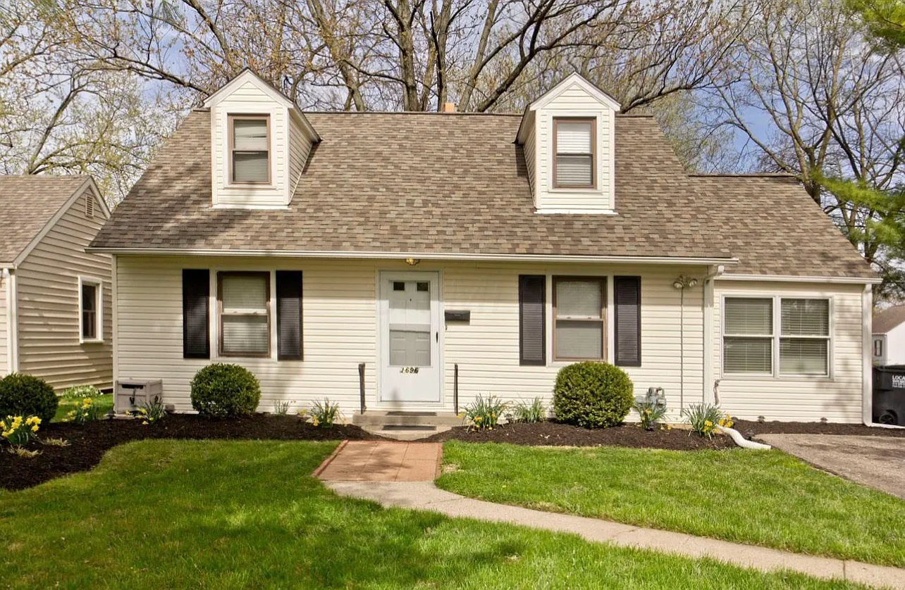 4 bed, 1266 sqft, $2,450 — Photo 1