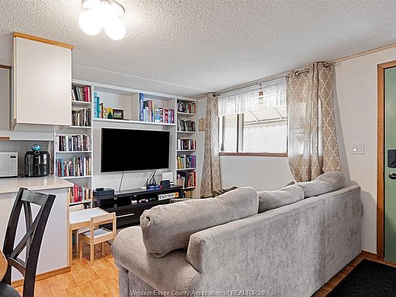 3rd image of 11938 Intersection Rd