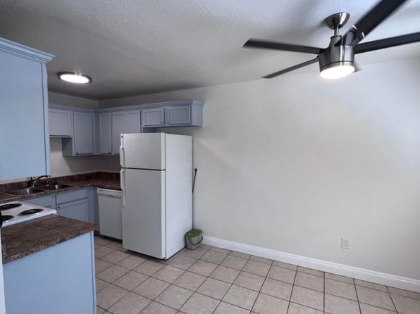 3295 Ocean View Blvd Unit 29