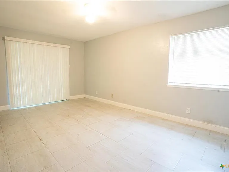 1207 Wales Dr #A — Photo 7