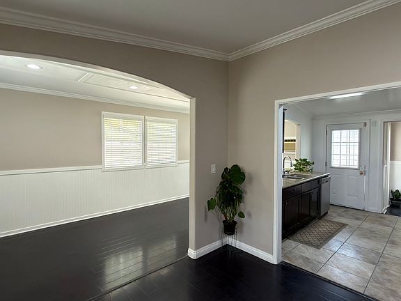 5th image of 2130 Mountain Ave
