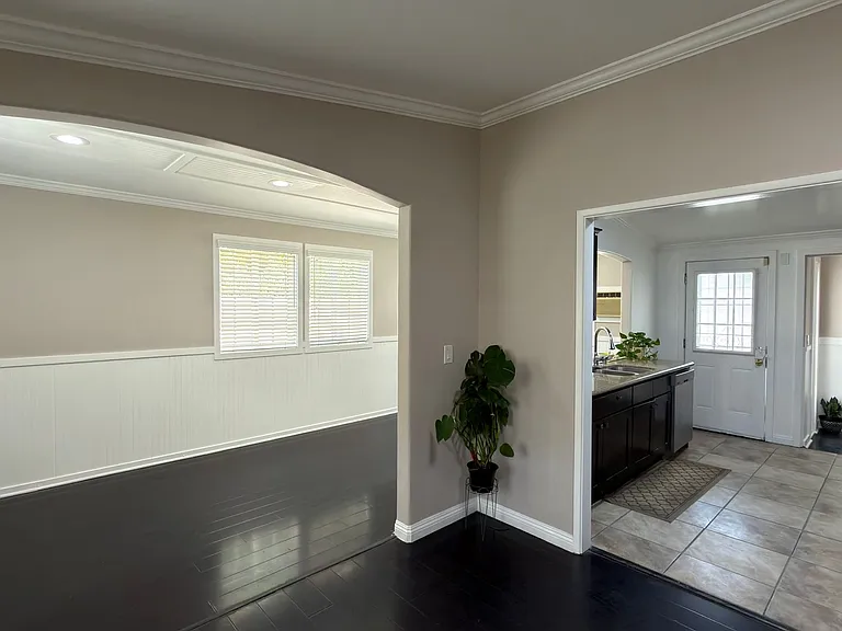 2130 Mountain Ave — Photo 5