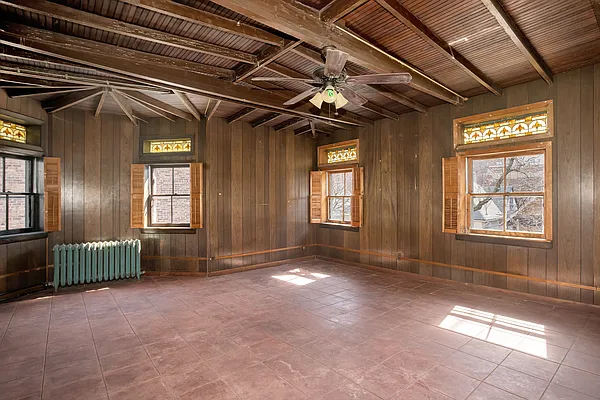 Sold by Douglas Elliman | media 14