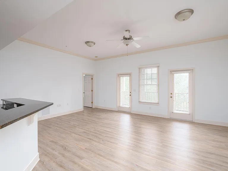 5200 SW 91st Ter #202 — Photo 8