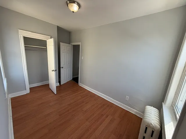 2040 Pratt St — Photo 6