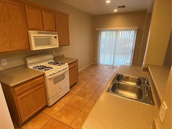 3rd image of 9733 Wailings Ave