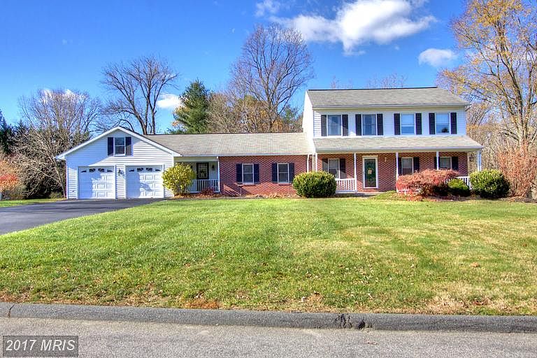 1st image of 3106 Rolling Green Dr