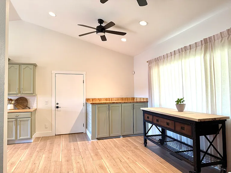 19640 Hendrika Way — Photo 12