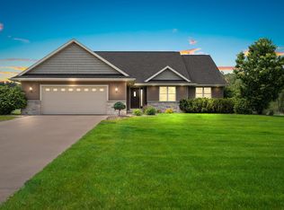 3231 Northridge Ct, Green Bay, WI 54313