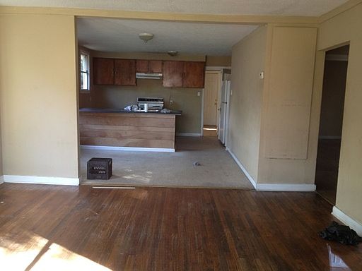 2nd image of 103 Brockway Dr
