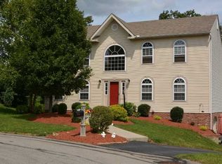 1637 Aster Ln, Crescent, PA 15046