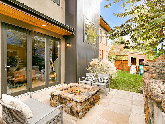 Side Patio w/ Fire Pit