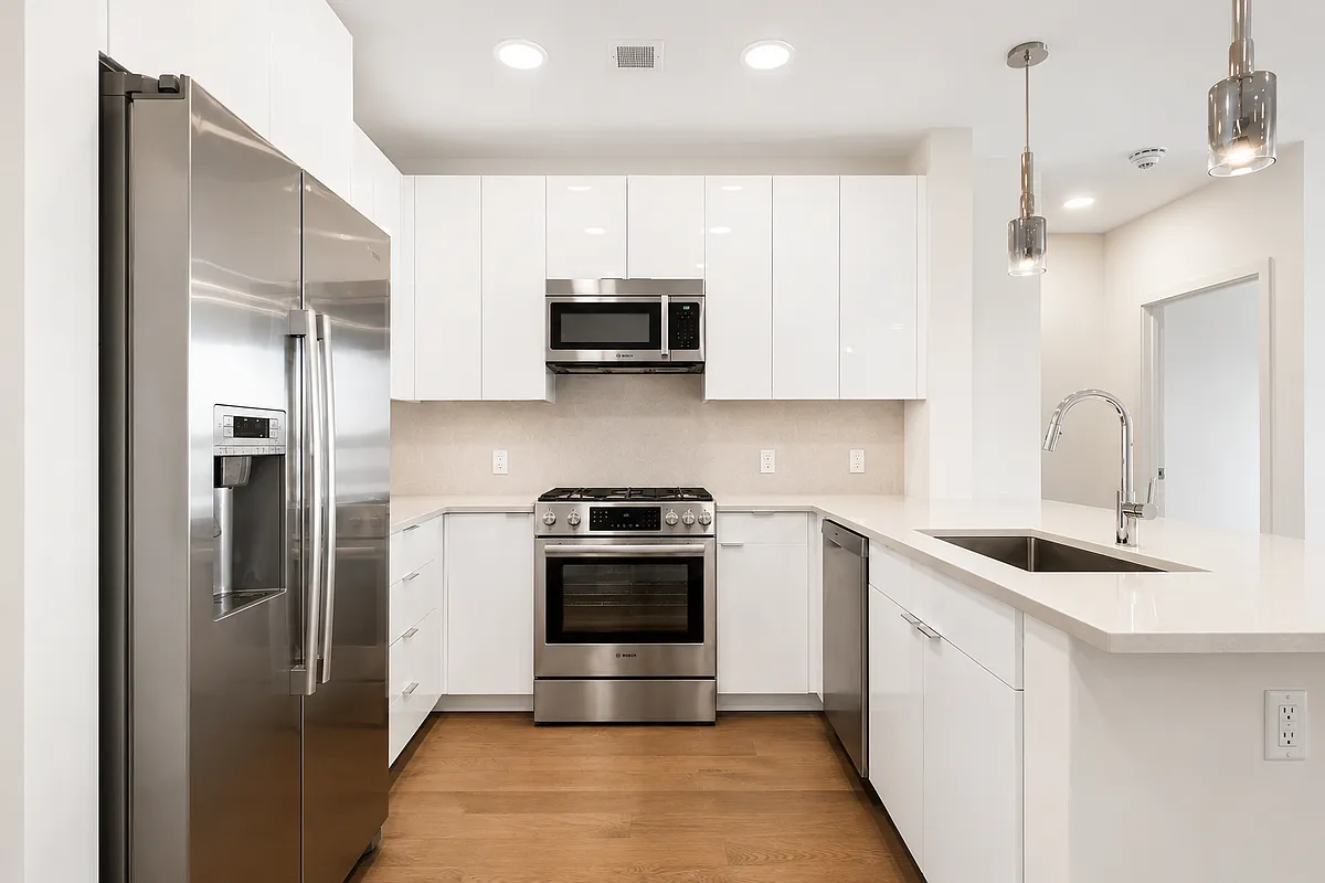 Building Photo - 45 Lewis St #312