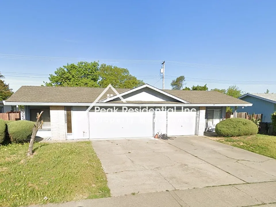 3626 S Port Dr