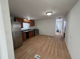 6361 S 27th St #15, Franklin, WI
