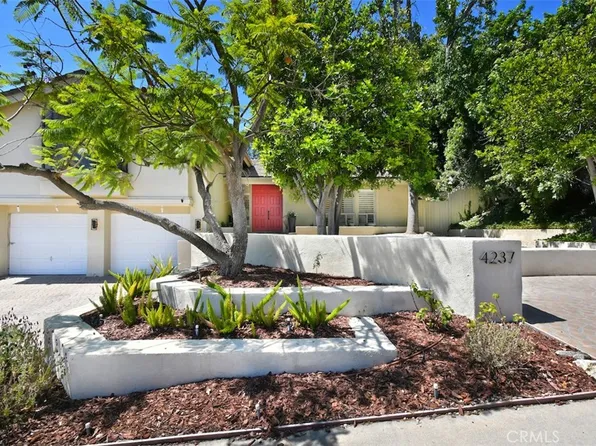 4237 Ellenita Ave, Tarzana, CA 91356