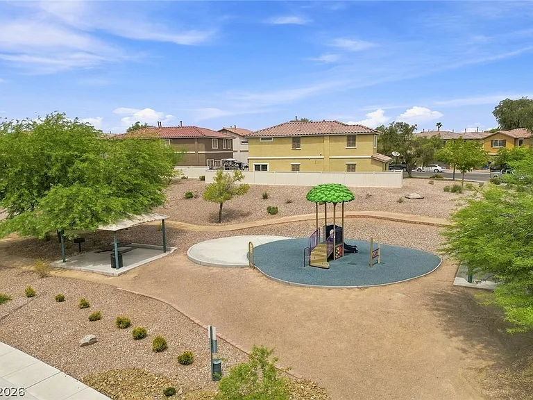 1915 Sundown Canyon Dr — Photo 37