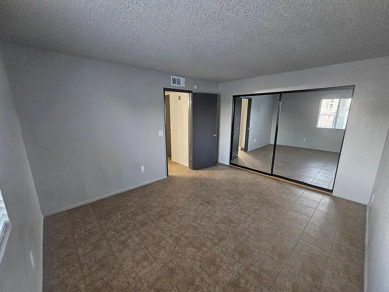 3046 E Marconi Ave #103 — Photo 55