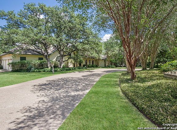 2nd image of 216 Branch Oak Way