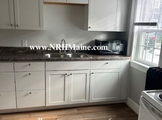 68 Pleasant St #4, Auburn, ME 04210