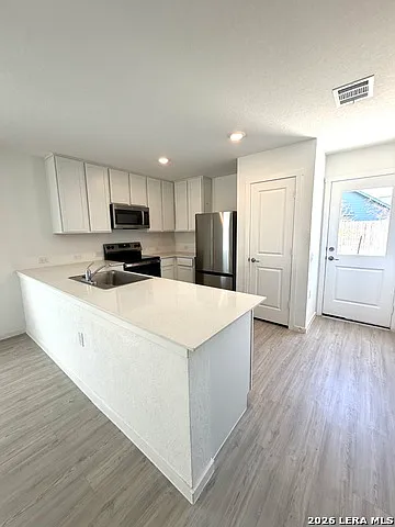 1019 Snedeker Dr — Photo 4
