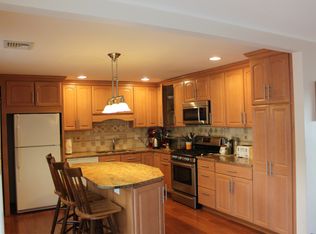 36 Broadlawn Park, Chestnut Hill, MA 02467