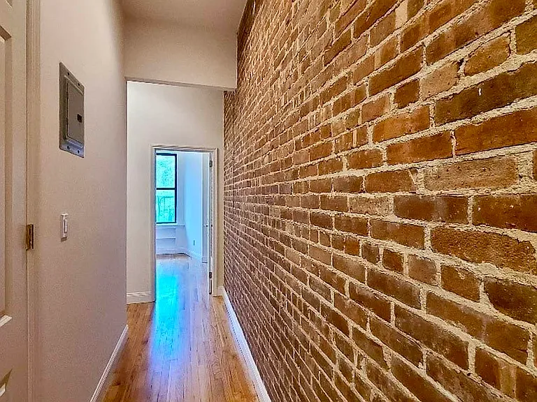 1720 2nd Ave #5C — Photo 11