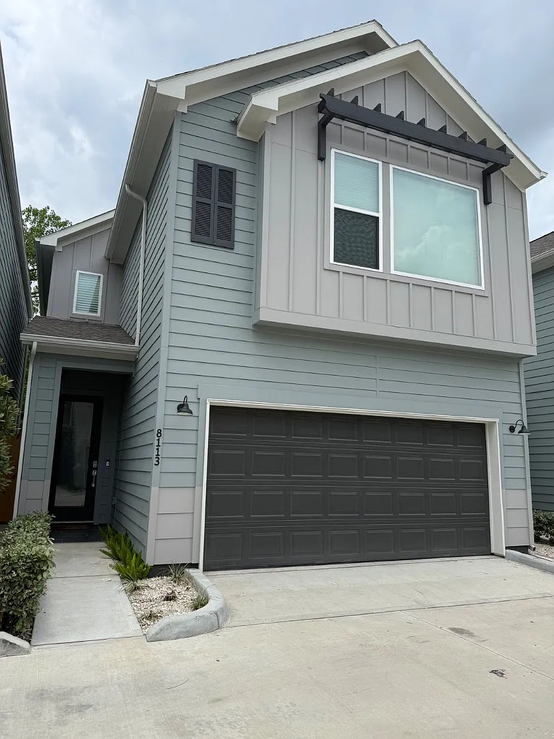 8113 Esther Acres Ln — Photo 1