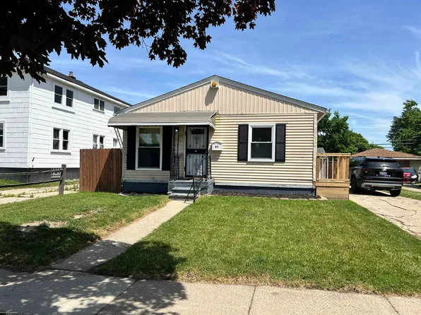 97 Beyne St, Mount Clemens, MI 48043