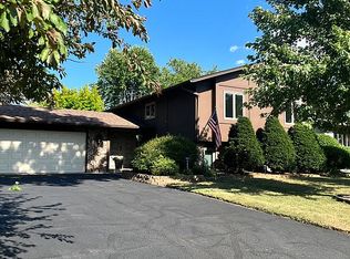 7432 Florida Ave N, Brooklyn Park, MN 55428