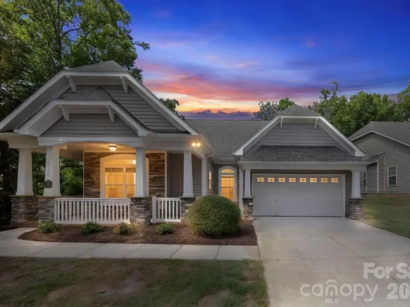 1268 Saint Johns Ave, Matthews, NC 28104