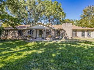 17 Circle Dr, Mulvane, KS 67110