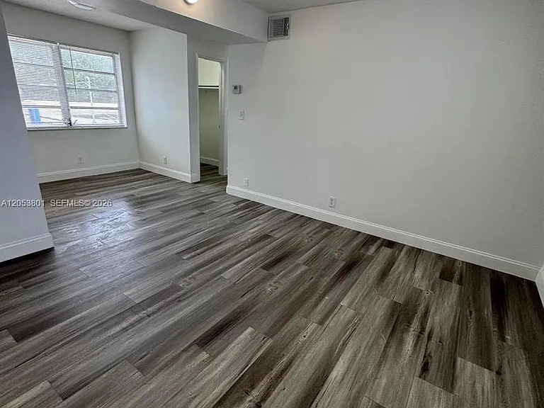 2435 Van Buren St #2B — Photo 19