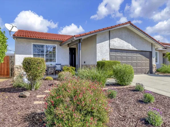 835 Sunnyarbor Ct, Campbell, CA 95008