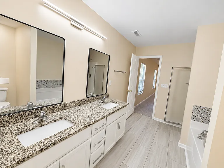 2223 Savannah Hills Dr — Photo 9