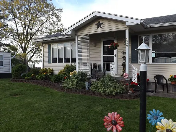 239 Oak Tree Dr, Penn Yan, NY 14527
