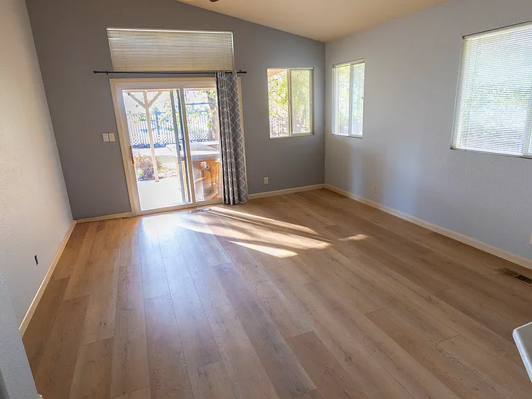 1580 Austin Creek Dr — Photo 9