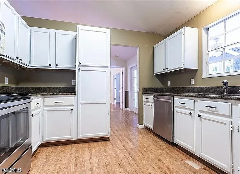 10505 SW 55th Pl — Photo 4