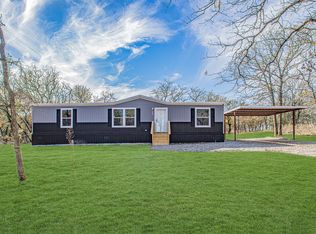 300 Huddleston Rd, Sunset, TX 76270