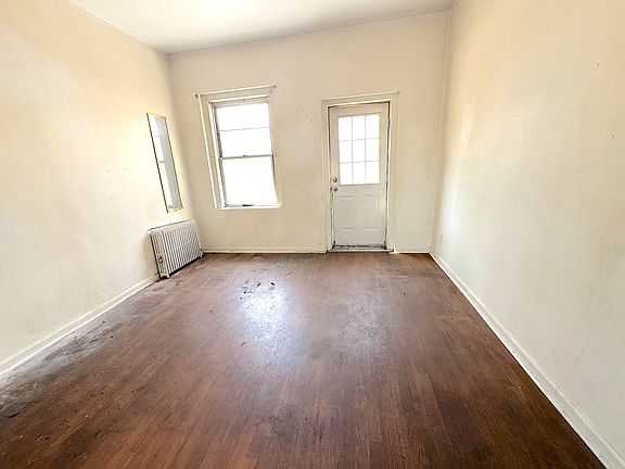 4th image of 811 Sip St