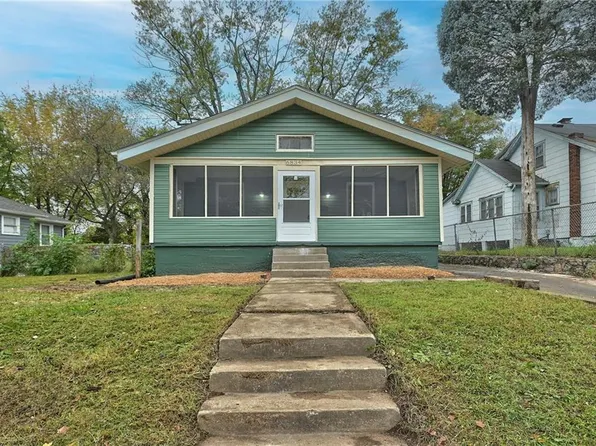 6834 S Benton Ave, Kansas City, MO 64132