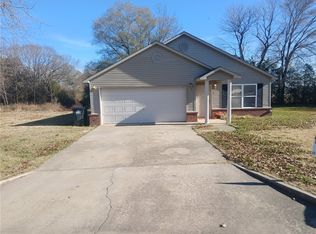 1 Cypress Ct, Clarksville, AR 72830