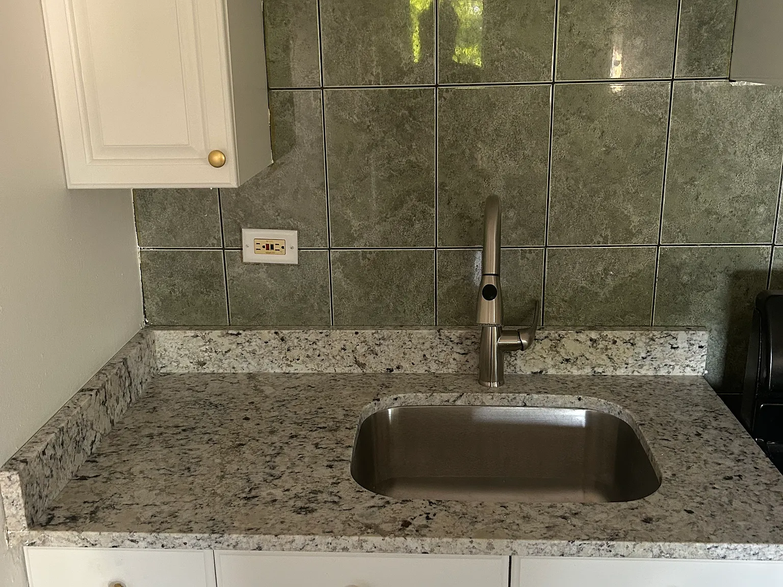 1 bed, 775 sqft, $1,390 — Photo 3