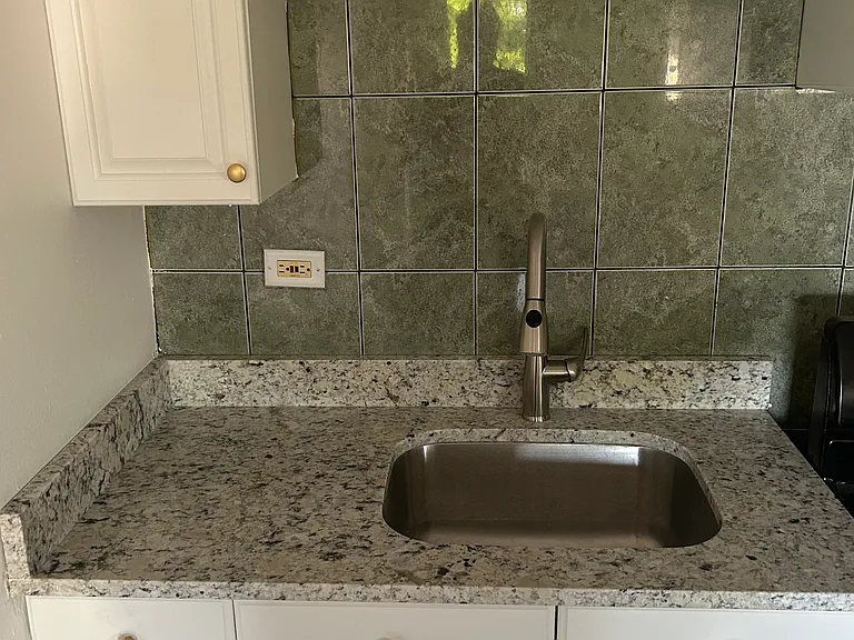 5017 W 14th St #304 — Photo 3