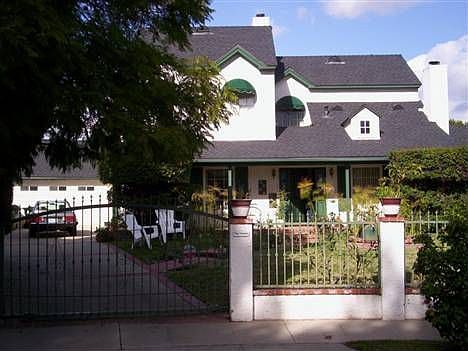 1st image of 8046 Longridge Ave