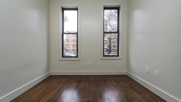 Rented by Nooklyn NYC LLC | media 17