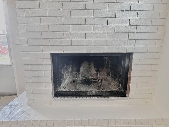 4th image of 112-126 NE 12th St #118