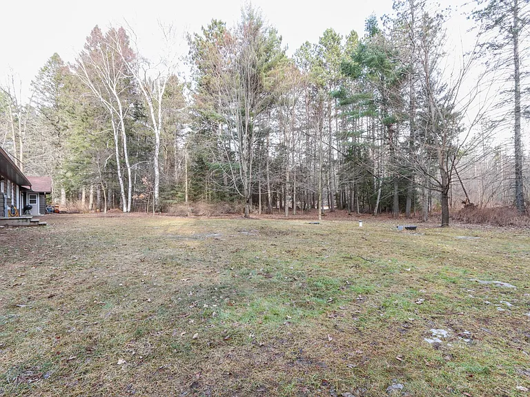 N10417 Pine Shore Ln — Photo 31