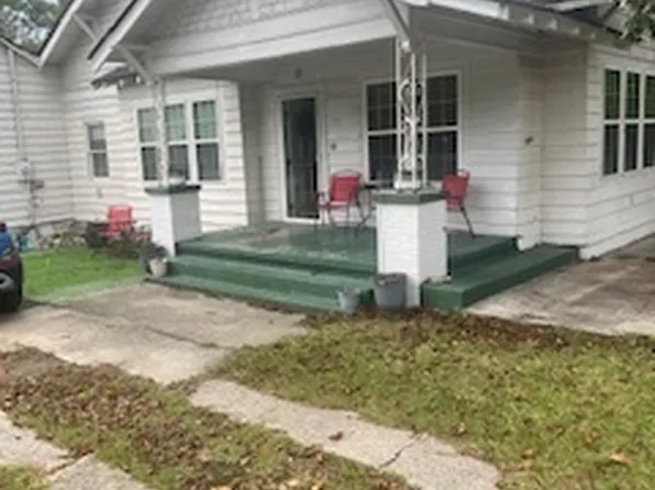 606 Edenfield Ave, Millen, GA 30442